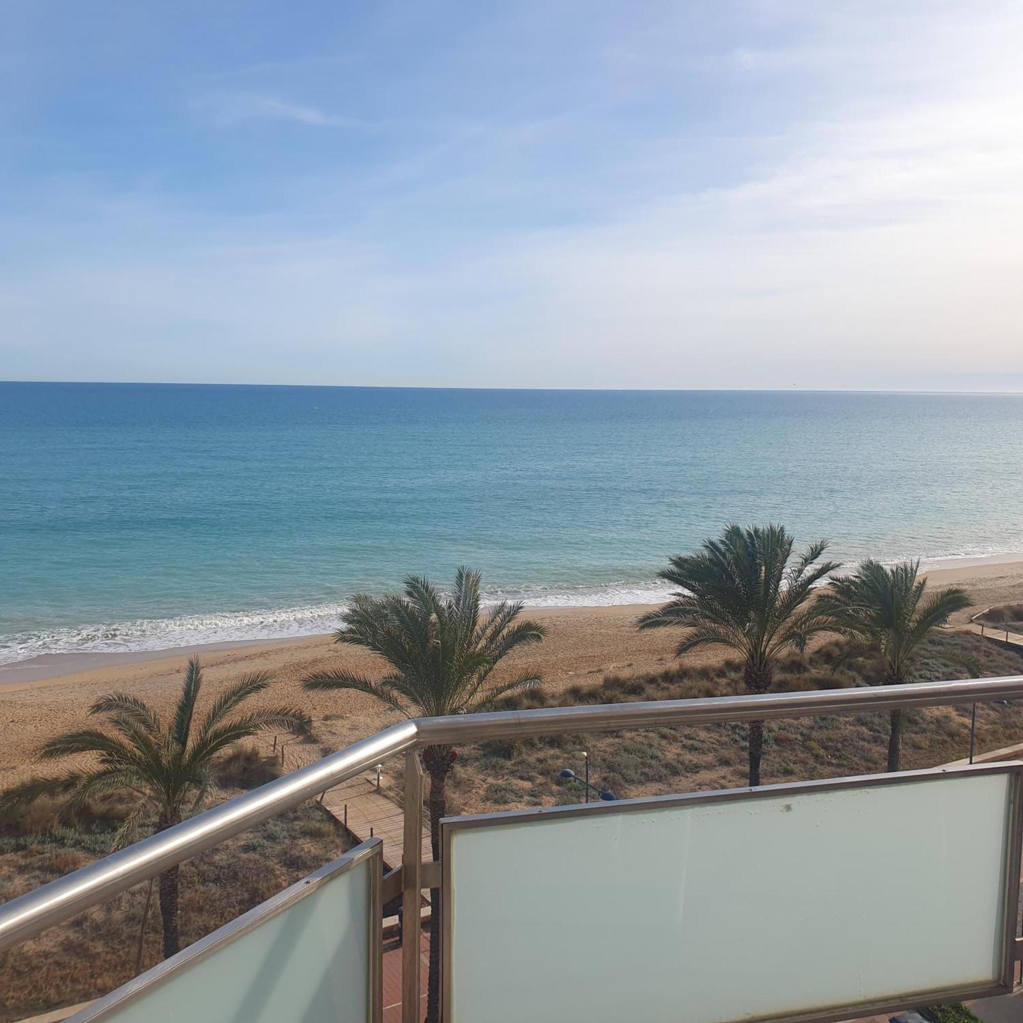 Surfing Peniscola Primera Linea De Playa Екстериор снимка